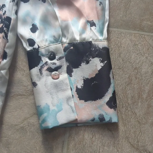 Colorful blouse - Picture 4 of 8